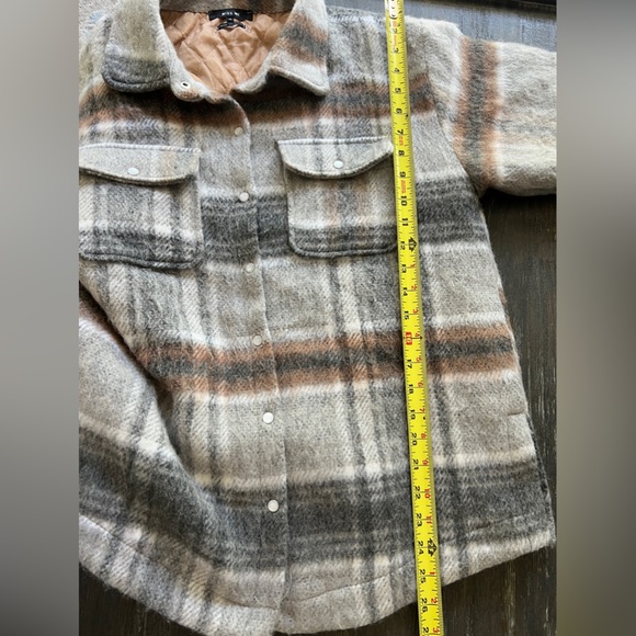 MISS ME wool blend sz M snap pearl closure , lined. - Picture 10 of 10